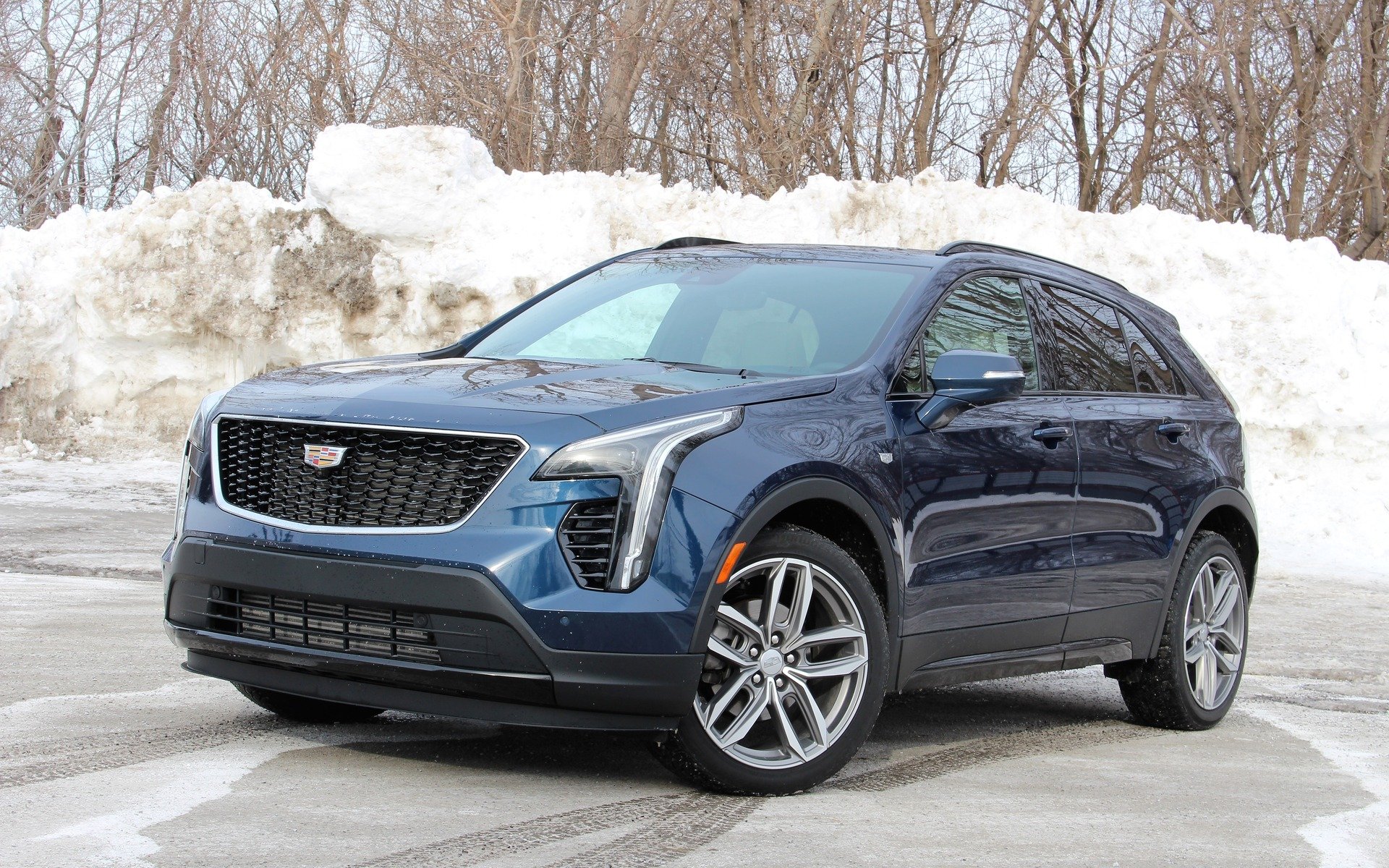 بررسی خودرو کادیلاک