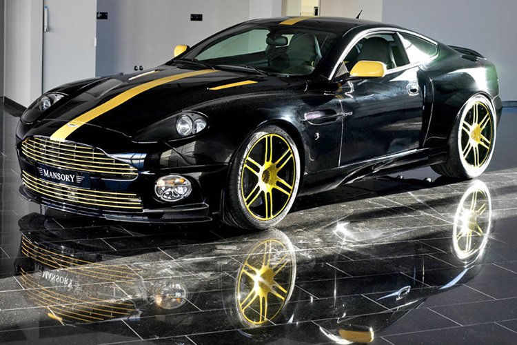 استون مارتین منصوری