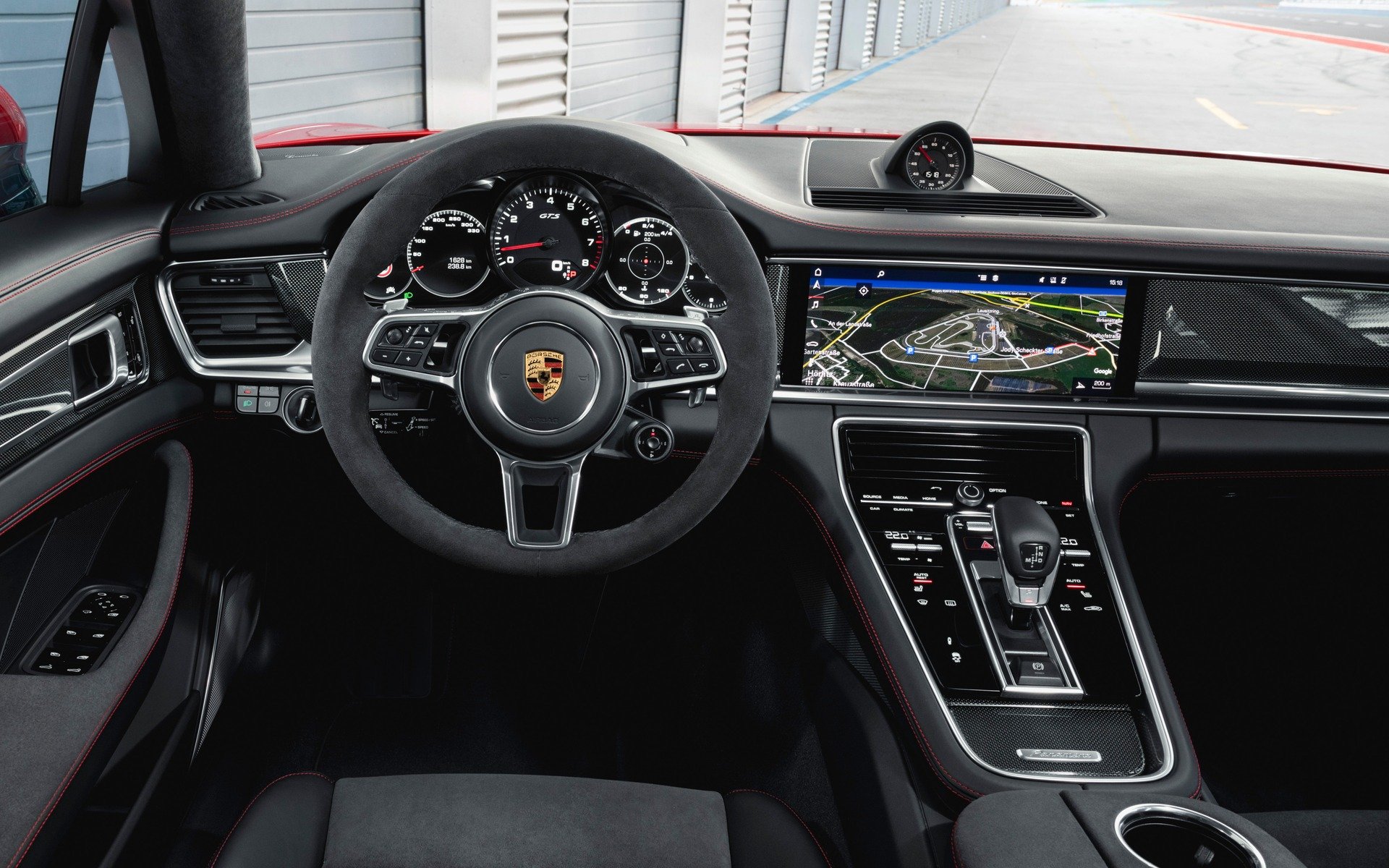 ۱۰ خودرو با بزرگترین نمایشگر