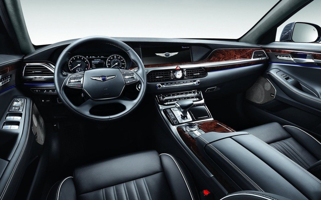 ۱۰ خودرو با بزرگترین نمایشگر