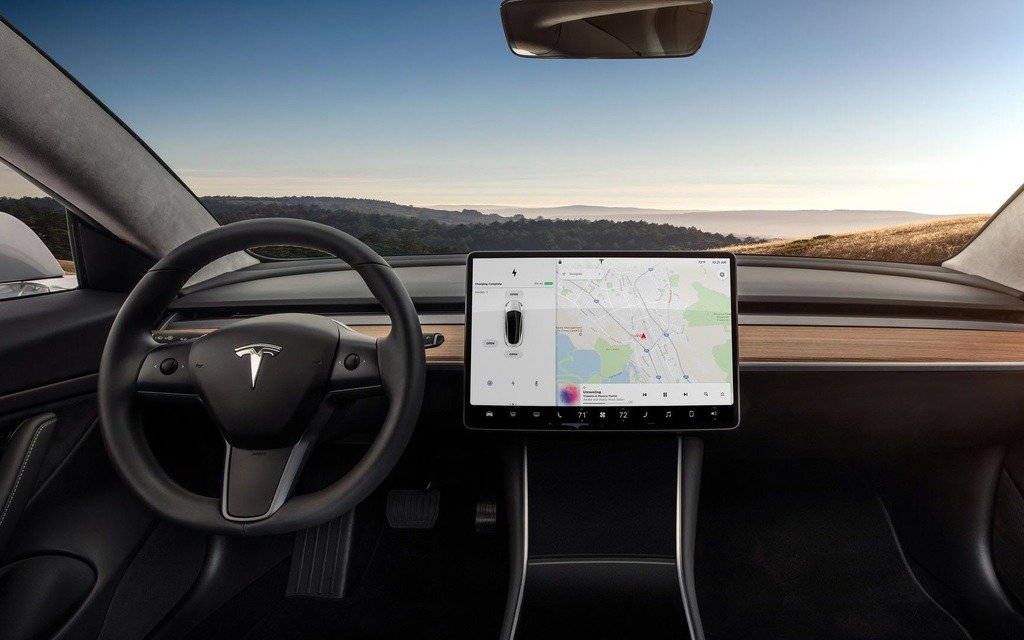 ۱۰ خودرو با بزرگترین نمایشگر