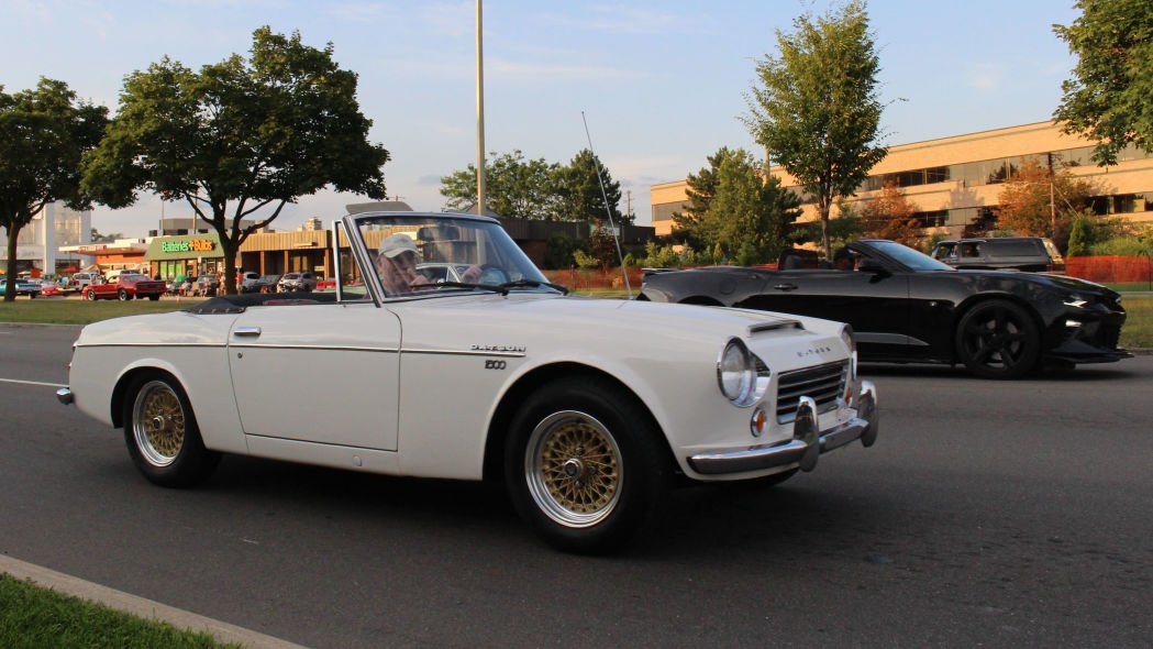 خودرو شاسی بلند