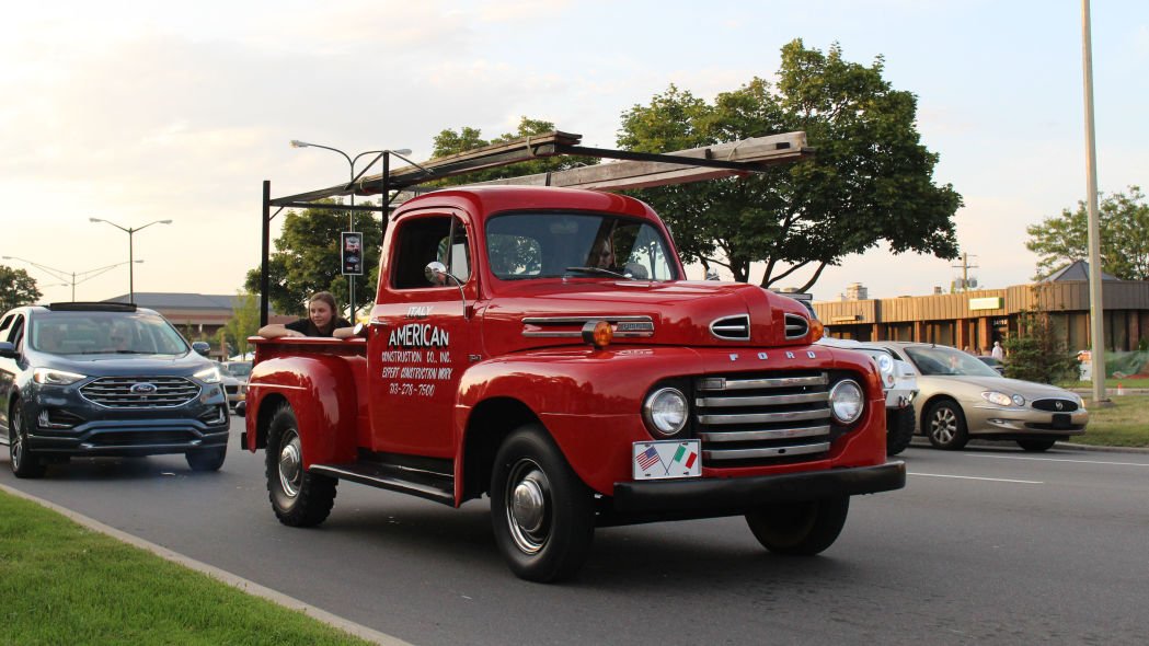 خودرو شاسی بلند