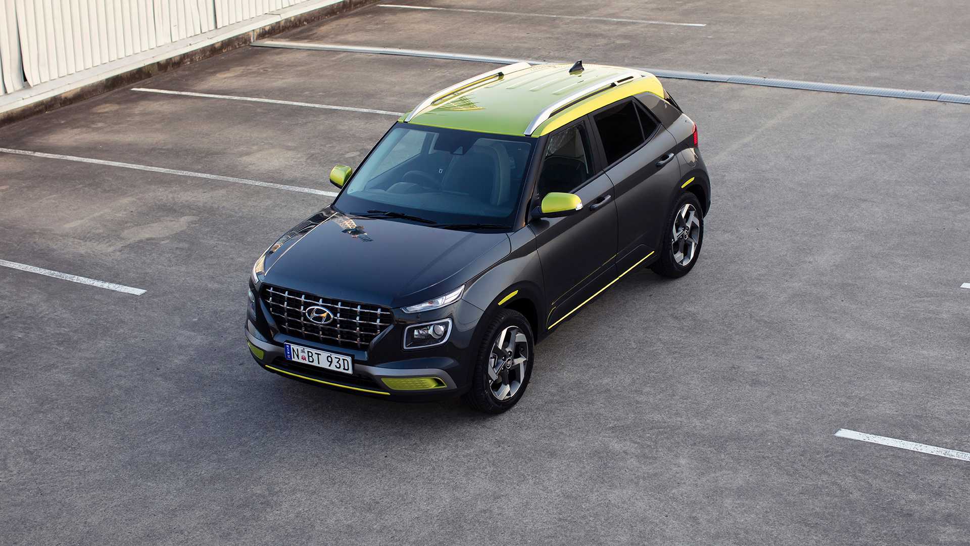 بررسی خودرو هیوندای Venue