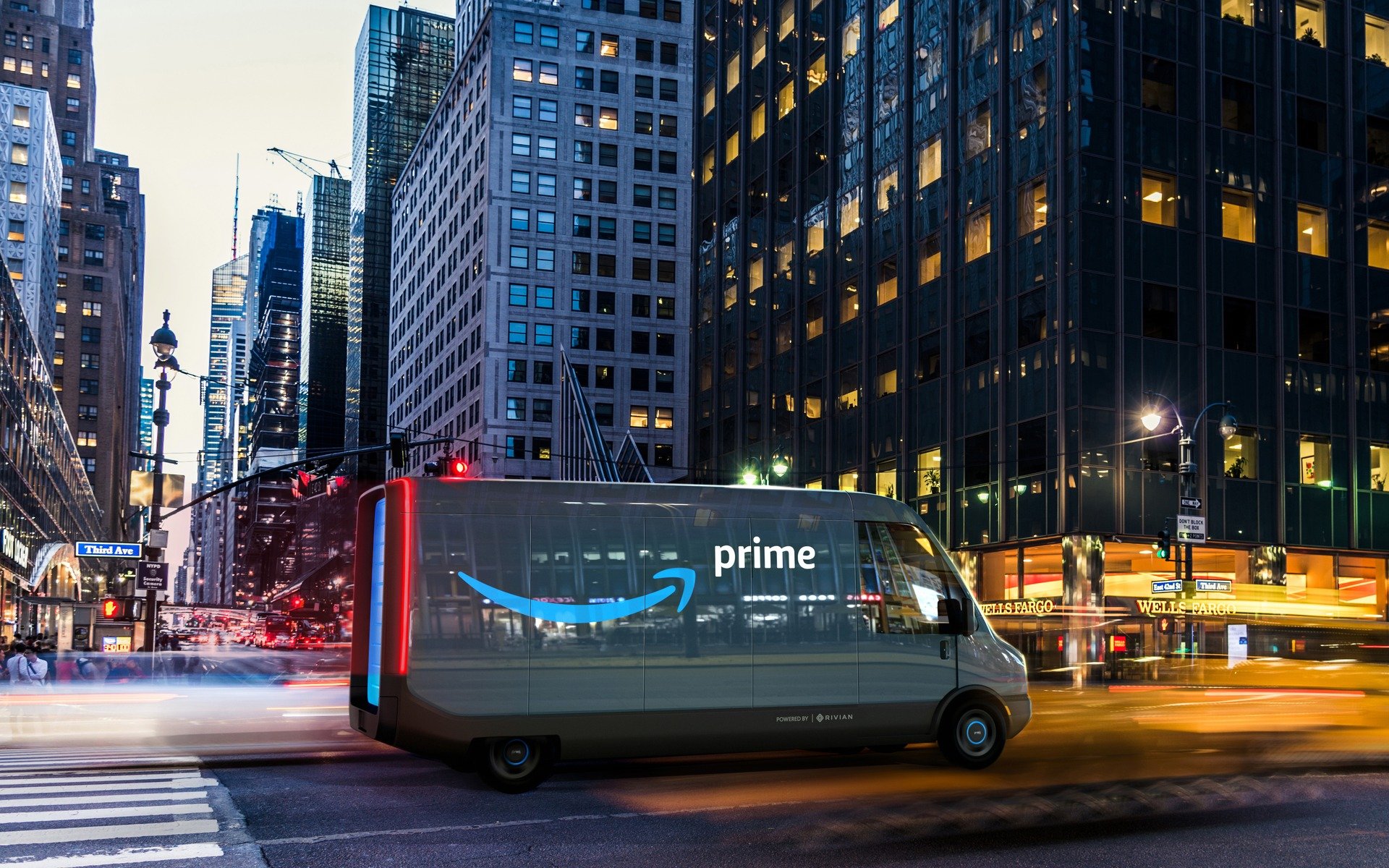 قرارداد ریویان برای تهیه 100.000 ون برقی برای شرکت آمازون