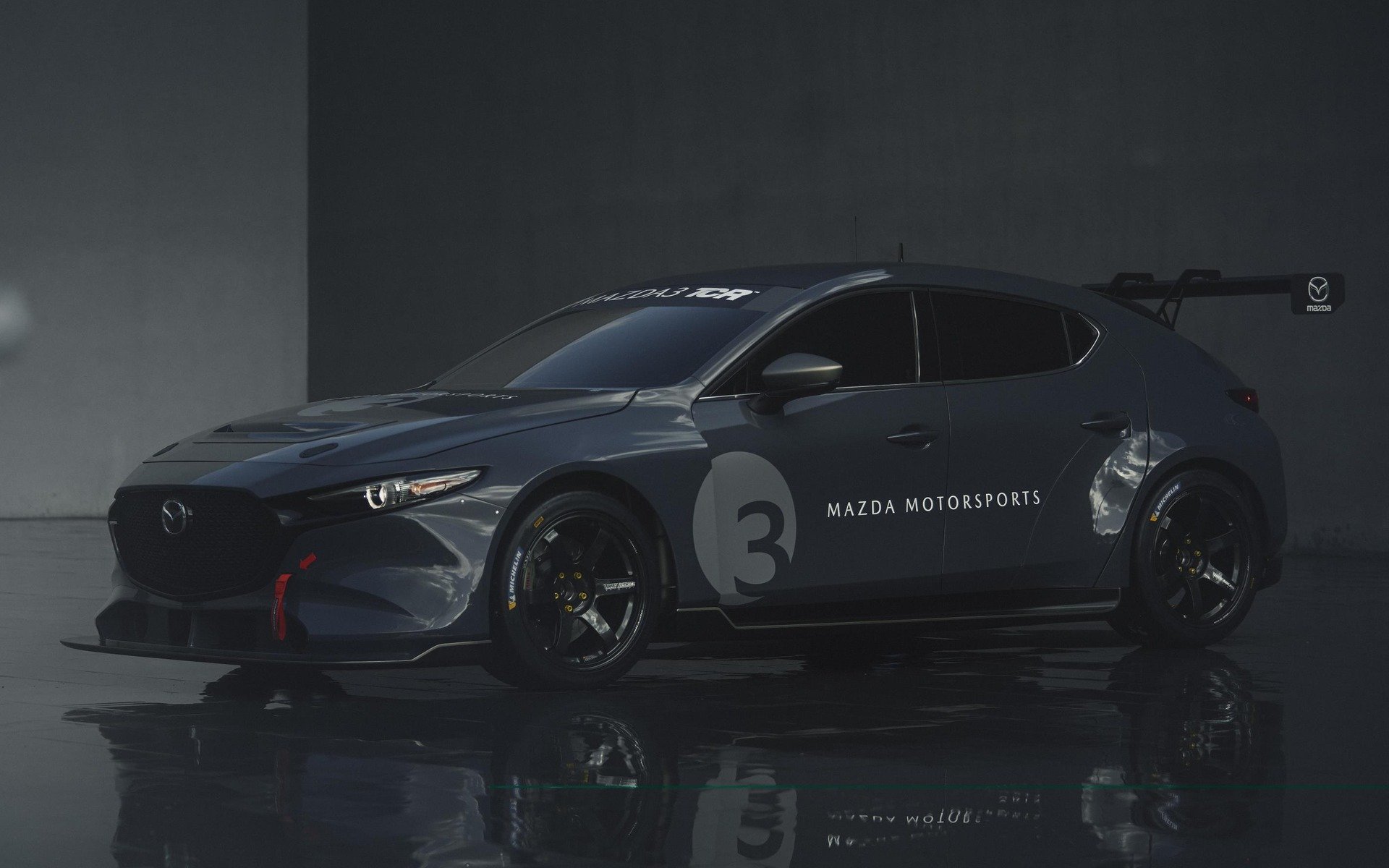 Mazda3 TCR با یک بال غول پیکر برای مسابقات