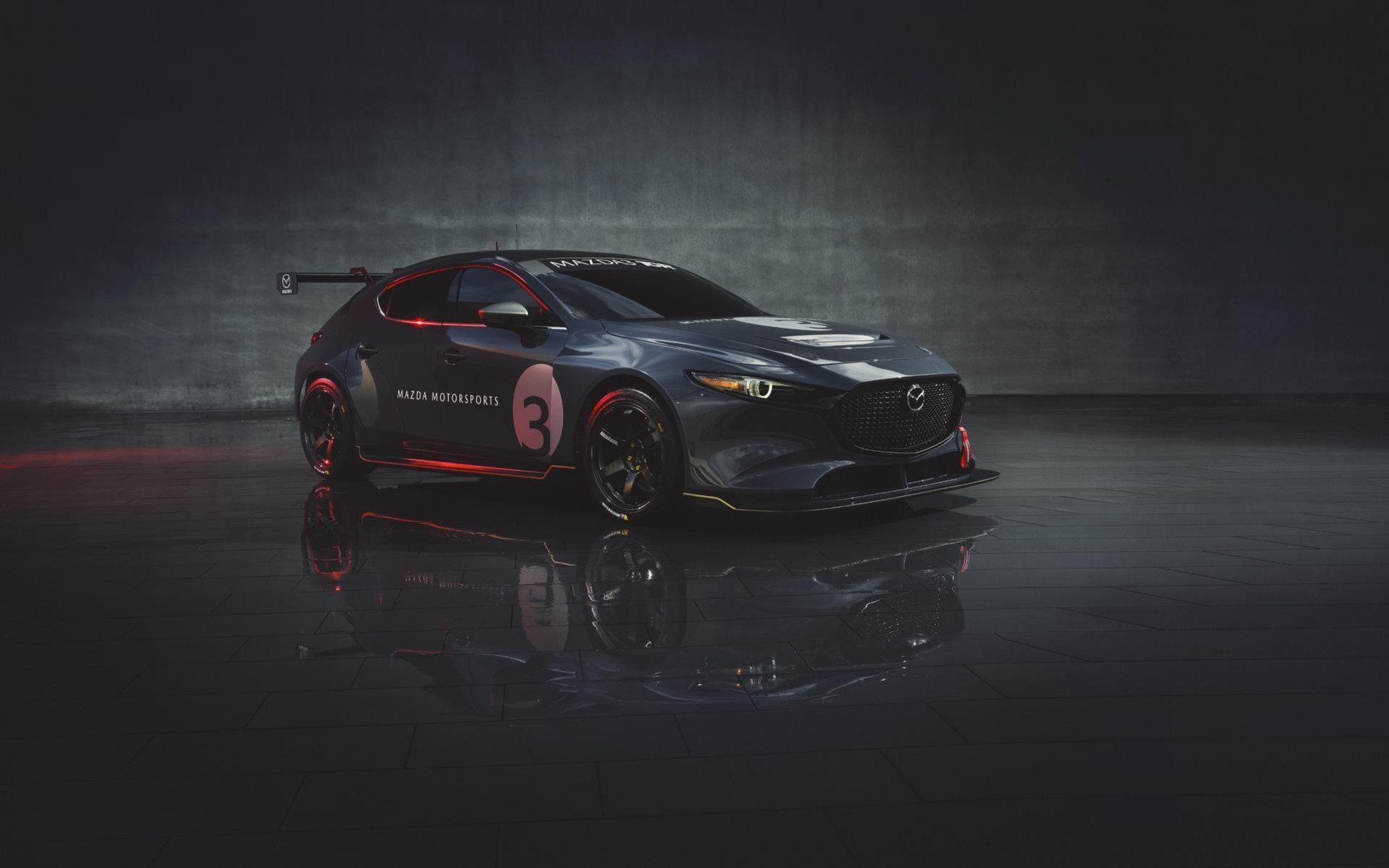 Mazda3 TCR با یک بال غول پیکر برای مسابقات