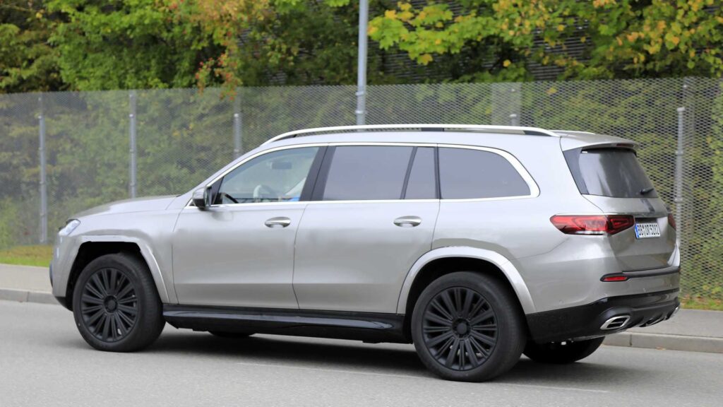 تصاویر جاسوسی میباخ GLS بدون پوشش استتار