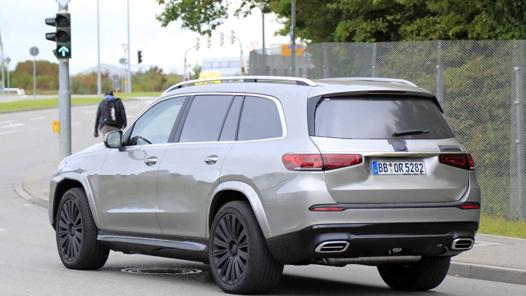 تصاویر جاسوسی میباخ GLS بدون پوشش استتار