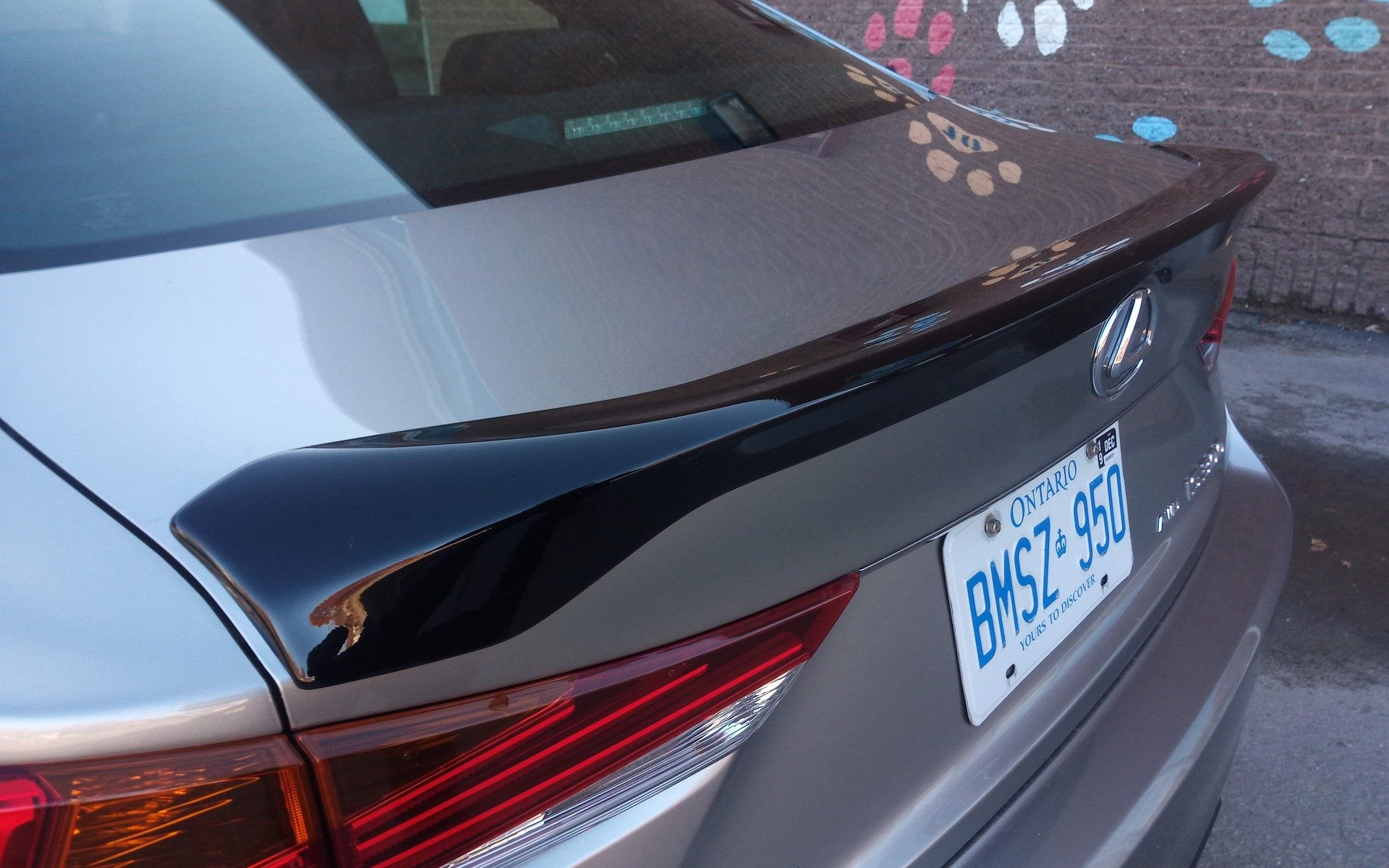 بررسی خودرو لکسوس IS300 2019