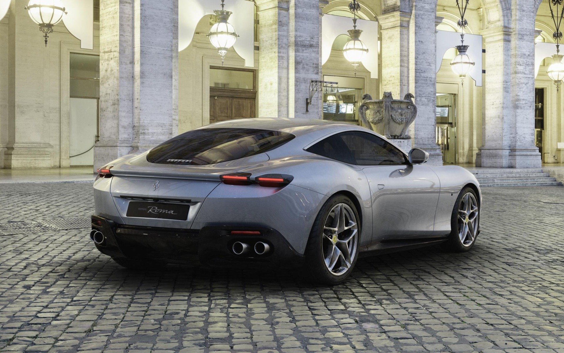 خودرو جدید فراری، روما