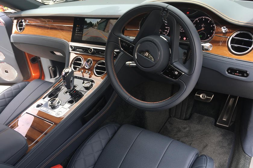 10 خودرو برتر از لحاظ طراحی داخل کابین