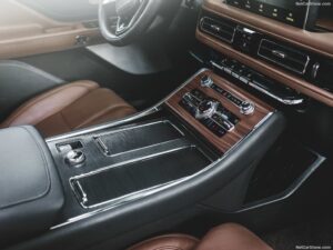 10 خودرو برتر از لحاظ طراحی داخل کابین