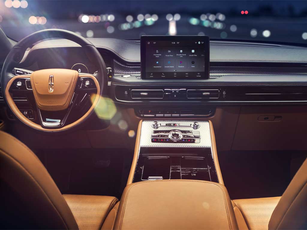 10 خودرو برتر از لحاظ طراحی داخل کابین