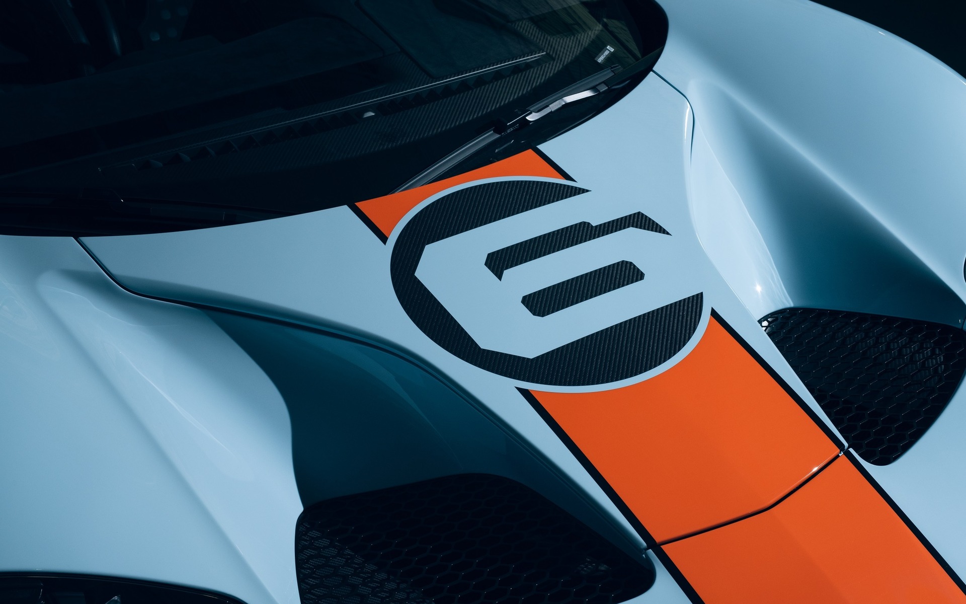 فورد جی‌تی 2020 به همراه اطلاعات