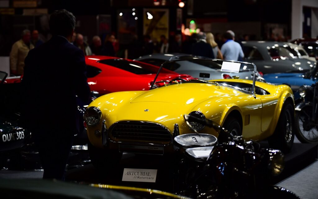 زیباترین خودرو ها در نمایشگاه خودرو های قدیمی فرانسه