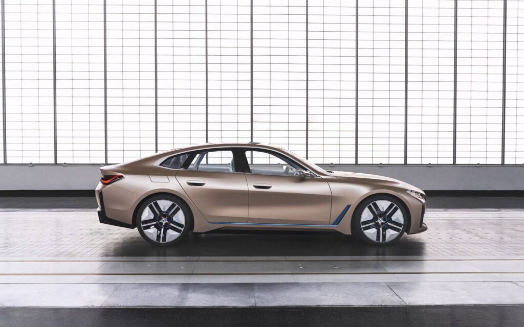 رونمایی از خودرو BMW i4