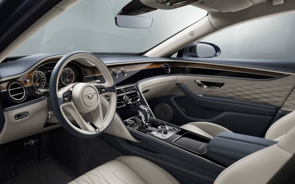 10 خودرو برتر از نظر زیبایی داخل کابین