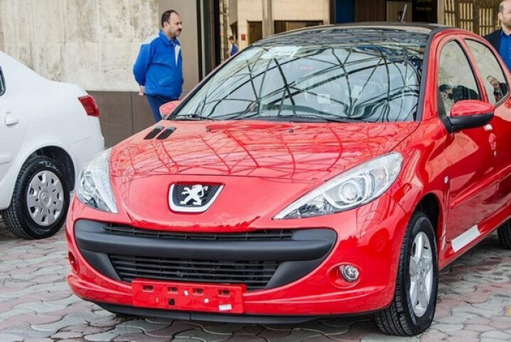 پژو 207i با سقف شیشه ای