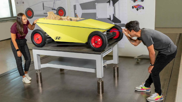 مونتاژ خودروی هیوندای در خانه