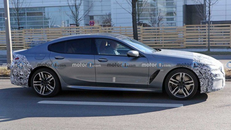 بی ام و سری 8 گرن کوپه