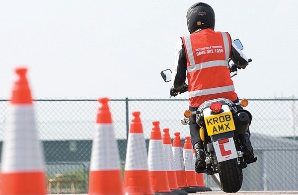 آزمون آیین نامه موتور سیکلت