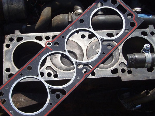 علائم سوختن واشر سرسیلندر پراید