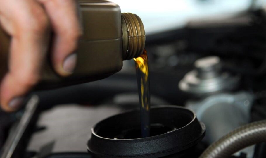 خرید روغن موتور و شمع ماشین از فروشگاه تاپیک کالا