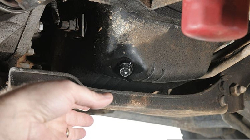 تعویض باک بنزین پراید