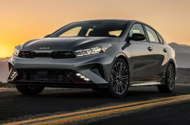 کیا سراتو ۲۰۲۲