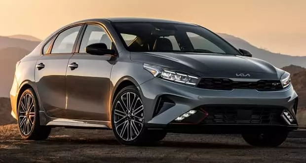 کیا سراتو ۲۰۲۲